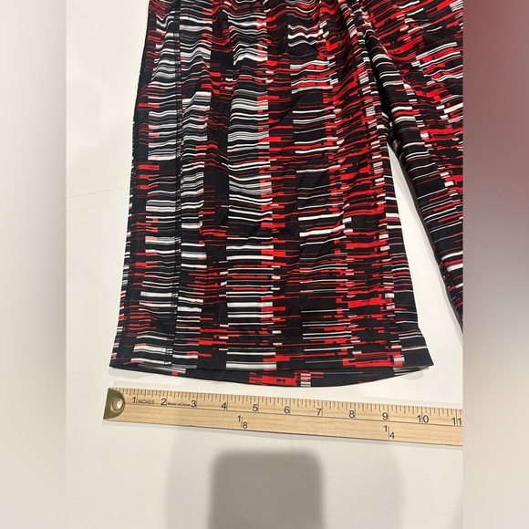 Nike Boys Basketball Shorts XL Red Black Stripe Drawstring Pockets - Picture 10 of 10
